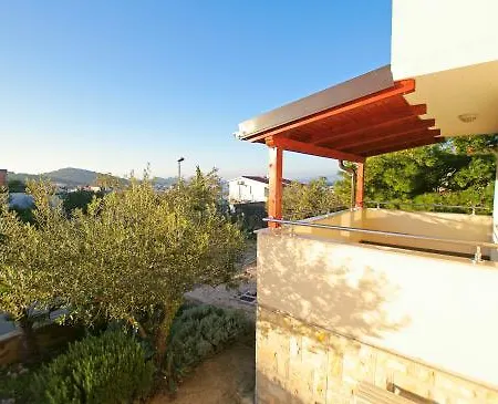 Apartment Apartman 4+1 Id 362 Murter