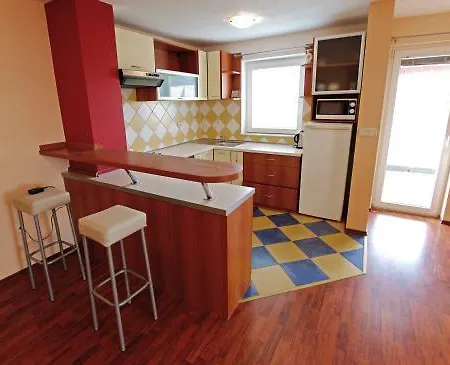 Apartman 4+1 Id 362 Murter